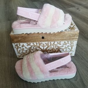 Koolaburra by UGG Fuzz'n Slipper.